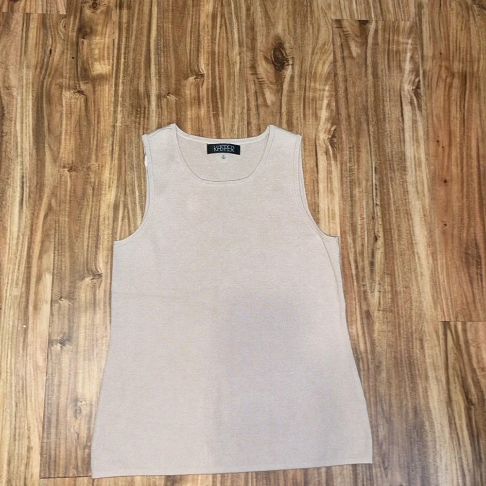 Kasper women’s sweater tank medium top knit tan beige neutral solid sleeveless - Picture 2 of 7